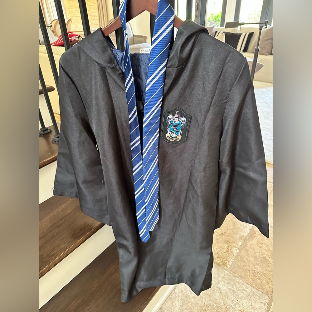 Harry Potter Ravenclaw robe and necktie